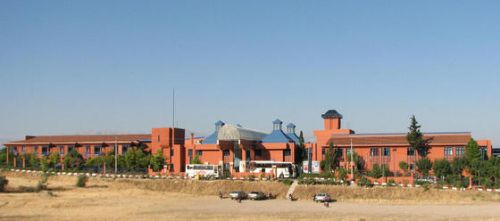 トルコ紀行（１２） 世界遺産・ヒエラポリス-パムッカレへの拠点　カラハユットのスパ・ホテル