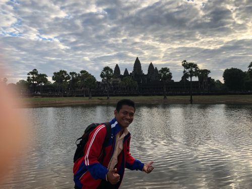 アンコールワット周辺とカンボジア日本語ガイドオプションツアー