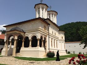 心洗われる美しさ～世界遺産ルーマニア・ホレズ修道院を訪ねる｜ルーマニア｜トラベルジェイピー 旅行ガイド