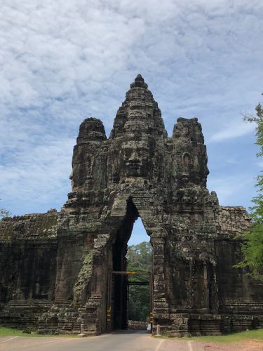 アンコール遺跡群とカンボジアガイドオプションツアー