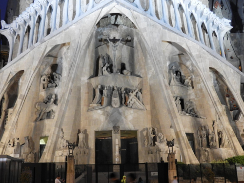 【スペイン】サグラダファミリア・外壁の彫刻たち - ヨーロッパ旅行記（とその他諸々）