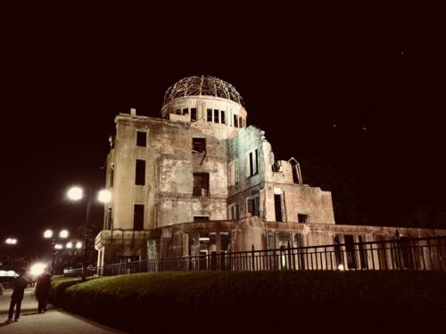 世界遺産８ 「広島平和記念碑＝原爆ドーム」　世界平和への象徴