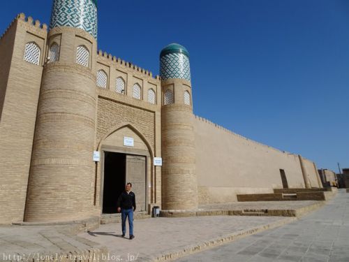ウズベキスタン旅行記13　【世界遺産】牢獄から造幣所、モスク、ハーレムなどが揃っているクフナ・アルク宮殿