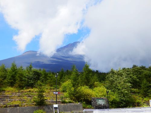 山梨県・静岡県の観光スポット『雨の山中湖と見えない富士山』 - もったいないブログ