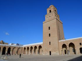 チュニジアの古都・世界遺産「カイルアン」の見どころを巡る｜チュニジア｜LINEトラベルjp 旅行ガイド