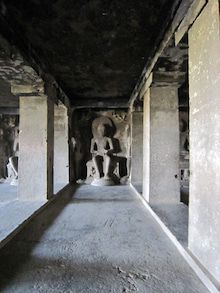 インド世界遺産紀行３１　エローラ石窟寺院５　１２窟２