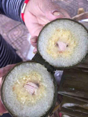 アンコールワットのおすすめ日本語ガイドトム(775)カンボジアのお盆やお祭りに作る伝統的ちまき